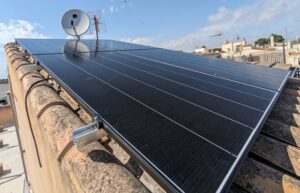 Instalación coplanar de paneles solares en Vilafranca del Penedes