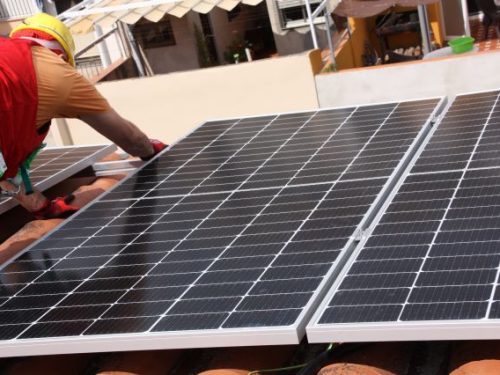 Instalación de placas solares en Vilafranca del Penedés
