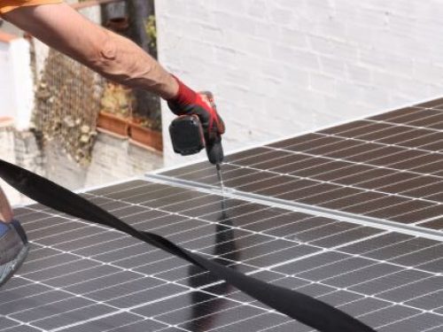 Instal·lació de plaques solars a Vilafranca del Penedès